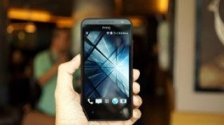 Ảnh và video thực tế HTC Desire 300 chính hãng giá 4,9 triệu