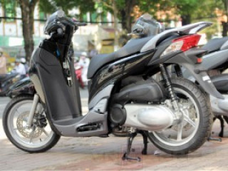 Cận cảnh Honda SH300i 2012 tại Việt Nam