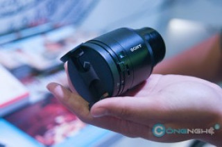 Độc đáo với ống kính tích hợp cảm biến hình ảnh Sony Cyber-shot QX100