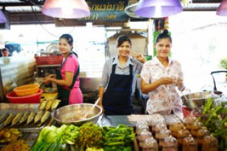 Những đặc sản Thái Lan ở chợ Or Tok Kor 