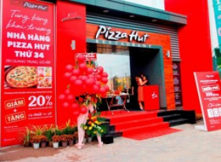 Pizza Hut khuyến mãi mừng khai trương.