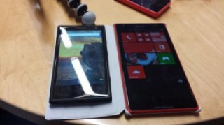 Rò rỉ hình ảnh chiếc Phablet Nokia Lumia 1520 phiên bản màu đỏ