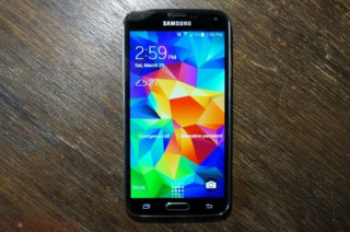 Cận cảnh bộ khung kim loại hầm hố của Samsung Galaxy A7