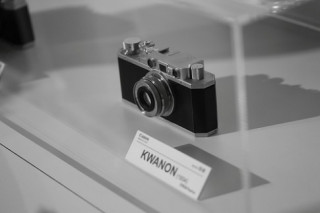 Canon kỉ niệm 80 năm, chiếc máy ảnh đầu tiên ra mắt