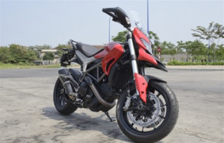 Ducati Hyperstrada chiếc Sport-Touring đa dụng