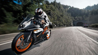 KTM giới thiệu bộ ba môtô mới