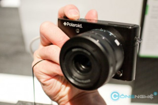 Máy ảnh Polaroid iM1836 không gương lật sẽ ngưng sản xuất