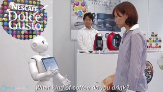 Nestlé sẽ trang bị 1000 robot để bán cafe