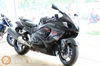 Ngắm huyền thoại Hayabusa tại showroom Suzuki