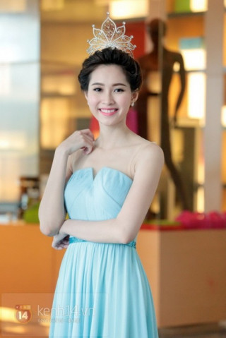 Những mỹ nhân Việt sở hữu làn da trắng hồng đáng ghen tị