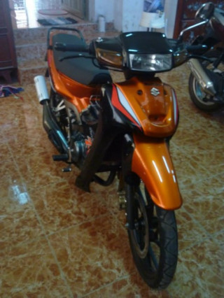 Satria 2000 đơn giản là leng keng.