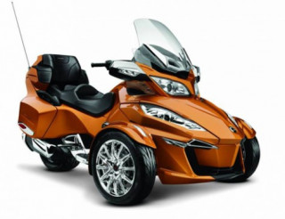 Siêu môtô 3 bánh Can-Am Spyder RT có động cơ mới