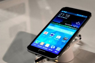 Smartphone tầm trung Samsung Galaxy A7 sắp xuất hiện ở Việt Nam