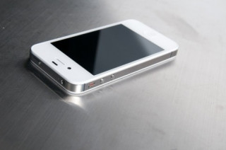 Sự thay đổi giá bán của iPhone 4S