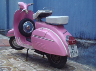 Vespa Super, em yêu hoa hồng.