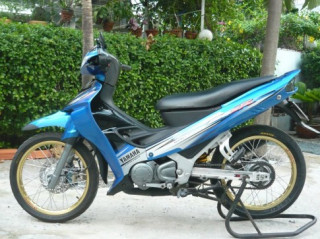 Ya Z 125cc đơn giản, ko chói lóa.