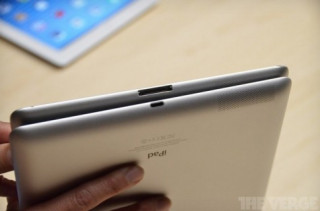 Apple khai tử iPad 2 và hồi sinh iPad 4