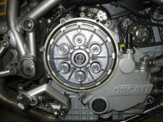 Cách sửa chữa xe Ducati (P3)