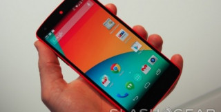 Cận cảnh Nexus 5 màu đỏ đẹp và lạ
