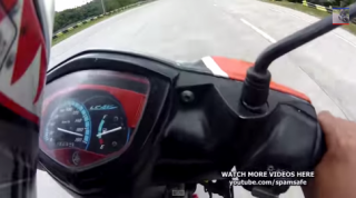 [Clip] Exciter chạy 17x km/h bỏ xa Raider độ