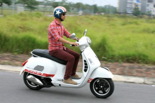 Đánh giá Vespa GTS Super 125 - mạnh mẽ nhưng êm ái