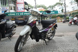 Honda Wave ZX trắng độ phong cách thái