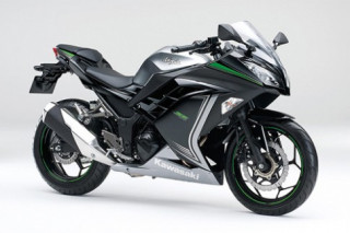 Kawasaki Ninja 250 2015 ra mắt phiên bản đặc biệt - motomaluc