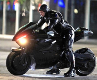 Kawasaki Z1000 2014 độ siêu khủng phiên bản ‘RoboCop’