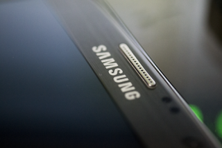 Samsung tung 2 video quảng cáo Note 4 mới