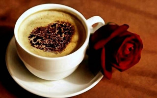 Tình yêu đầu tựa như tách cafe đen