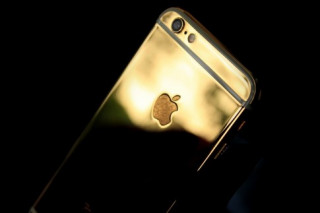 Trên tay iPhone 6 mạ vàng tại showroom Golden Ace