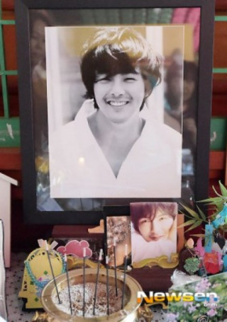 Tưởng nhớ 4 năm ngày Park Yong Ha qua đời