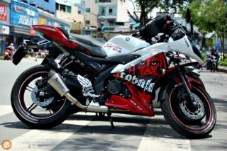 Yamaha R15 tem đấu hầm hố tại Sài Gòn