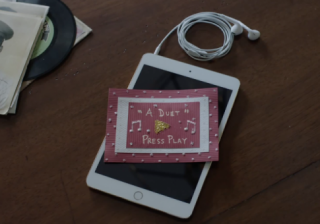 Apple tung video quảng cáo đầy ý nghĩa cho dịp lễ Noel