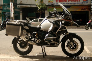 Cận cảnh BMW R1200GS Adventure 2014 phiên bản nhà binh