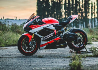 Ducati 1199 Wheelie World - ấn tượng khó phai