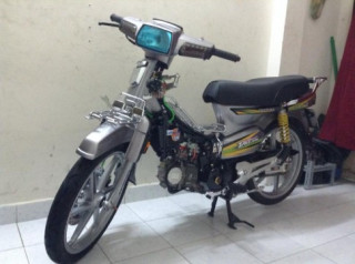 Honda dream độ sắc nét trong đêm