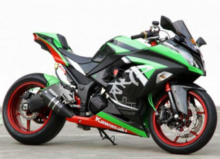 Kawasaki Ninja 250R ba màu hầm hố