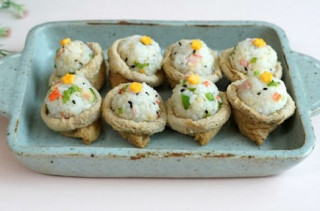 Lạ miệng thơm ngon sushi đậu hũ chiên kiểu Hàn