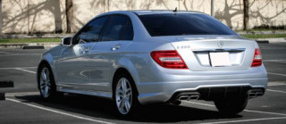 Mercedes C-Class W204 đẹp hơn khi độ bodykit C63 AMG