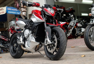 MV Agusta Rivale 800 2014 đầu tiên tại Sài Gòn