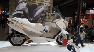 Suzuki Burgman mẫu xe tay ga điện xuất hiện tại EICMA 2014