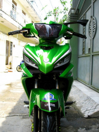 Top những mẫu xe độ màu xanh Kawasaki 2013