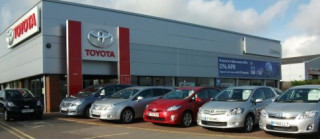 Toyota dẫn đầu thị trường xe cũ chính hãng