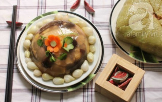 Blogger Phương Vũ chia sẻ cách làm gà nấu đông cực ngon