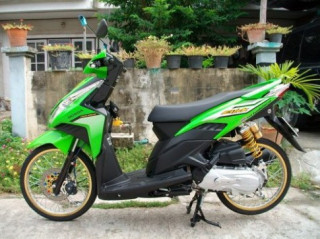 Honda Click i drag kiểng nhẹ