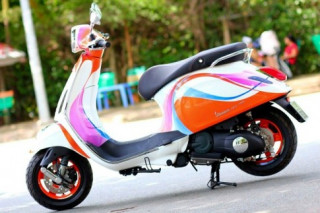 Vespa Primavera phối màu nghệ thuật 