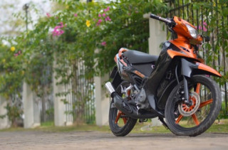 Xì Po 2001 độ kịch độc cùng dàn áo Satria 2006