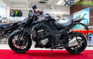 Cận cảnh Kawasaki Z1000 2015 màu đen đầu tiên tại Hà Nội