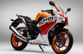 Honda CBR250R phiên bản đặc biệt từ 2 tay đua Honda